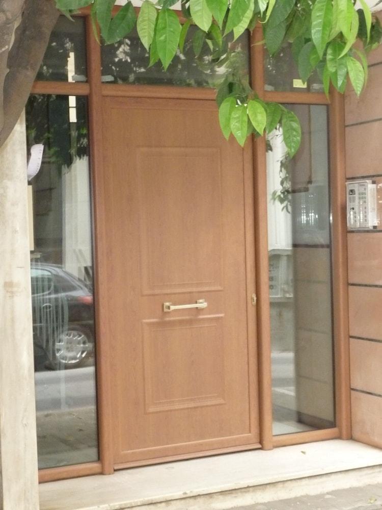 Cozy And Bright 2Bd Apartment In Kolonaki Athens Exterior photo
