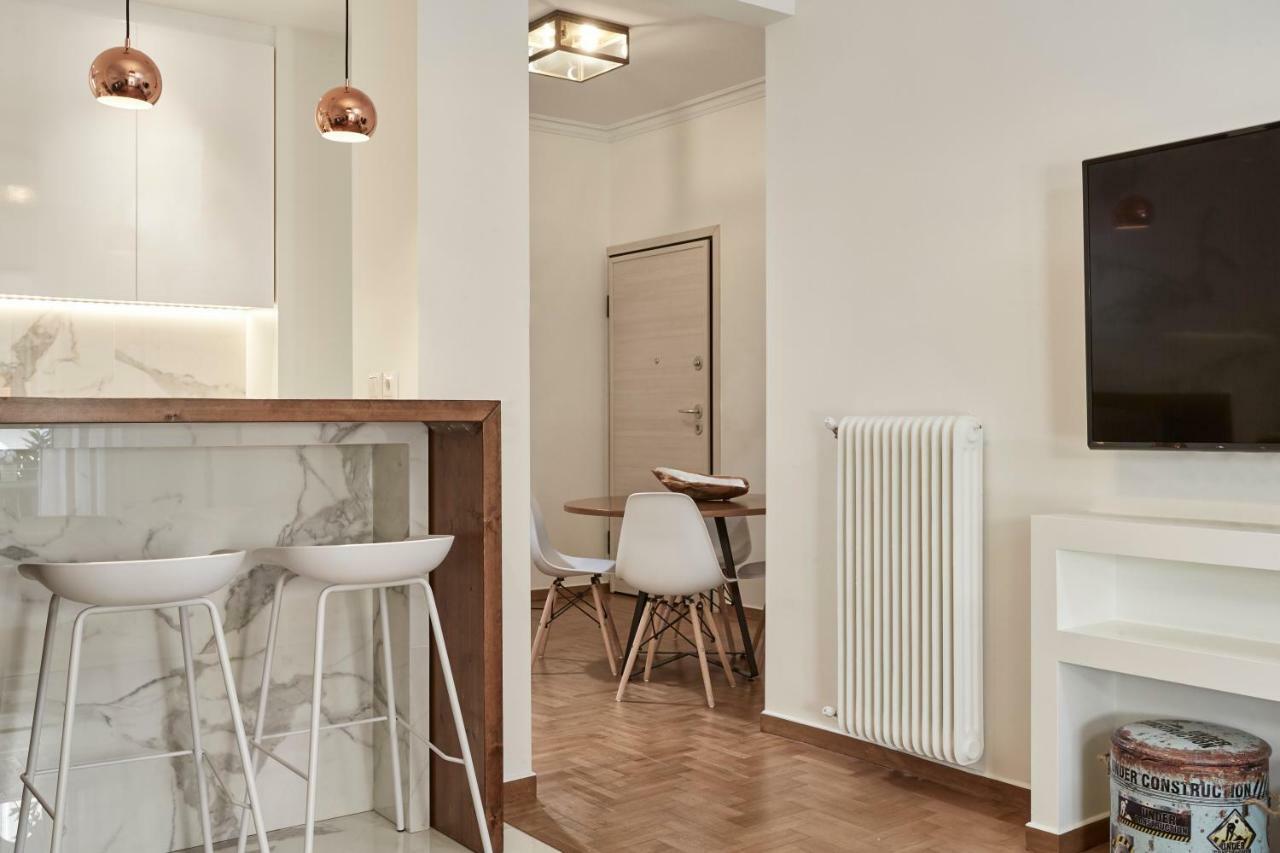 Cozy And Bright 2Bd Apartment In Kolonaki Athens Exterior photo